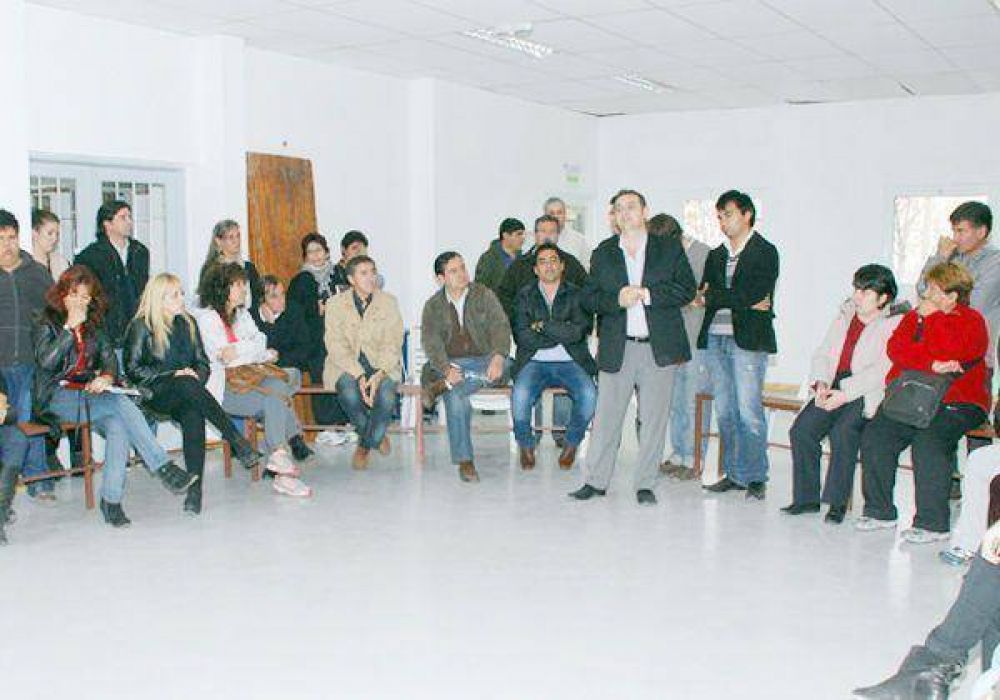 Para Pechen, los postulantes de la lista Azul representan la renovaci�n 