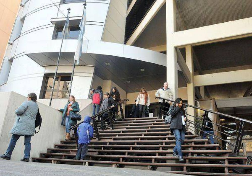 Cruces entre profesionales y el ISSN 