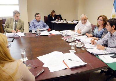 Ampliar�an plazo para llamar a elecciones 