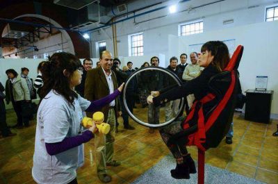 Se inaugur� la muestra de ciencia �Prohibido No Tocar�