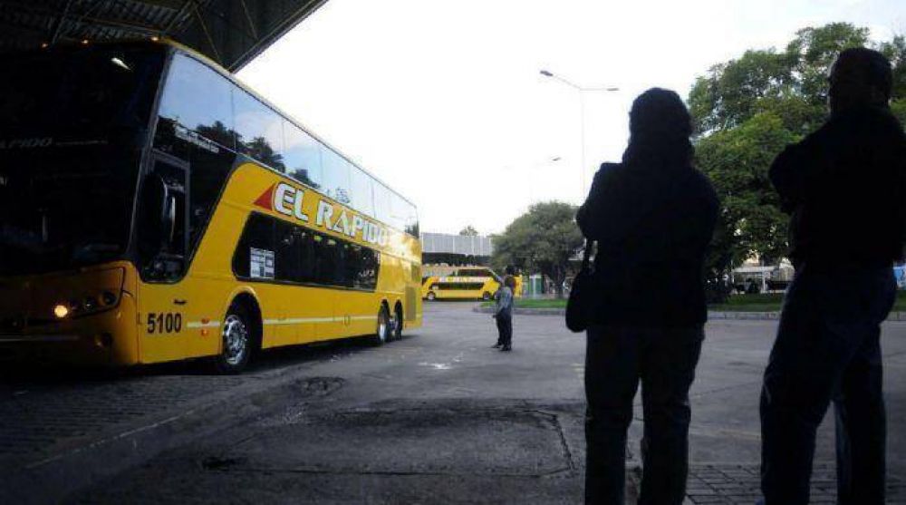 Con pocos pasajeros, volvi� la actividad a la Terminal
