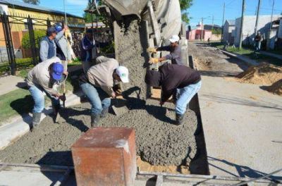 M�s pavimento en tarea conjunta con los vecinos