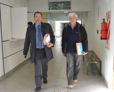 Zanone present� documentaci�n a la Justicia sobre las contrataciones con Top Air