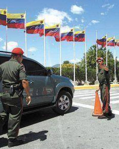 Con el ej�rcito en las calles