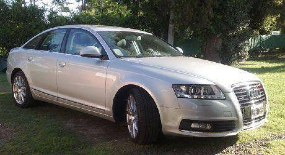 Gobierno borr� deudas de autos oficiales que aparec�an en la web oficial