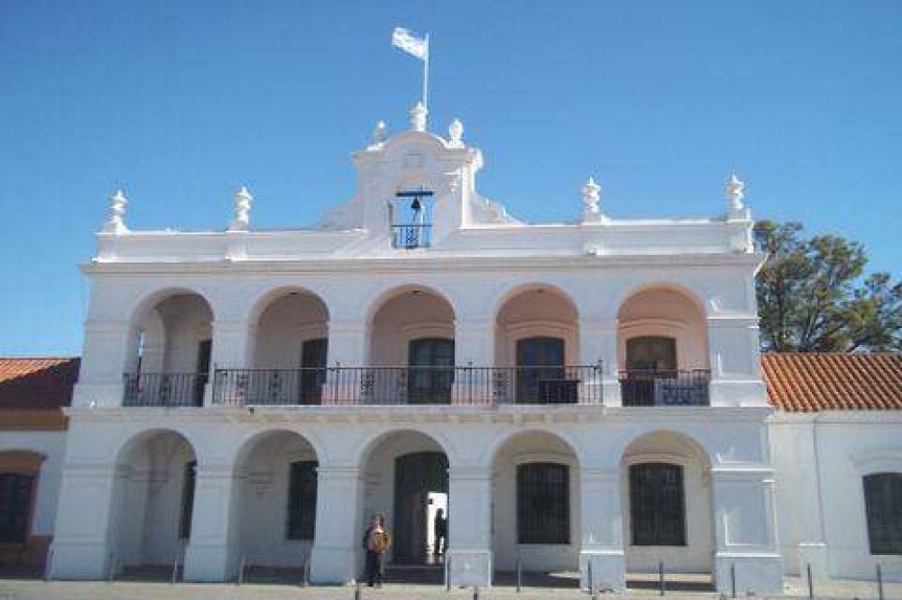 Intendente y Concejales homenajearon a Nuestra Se�ora de Luj�n