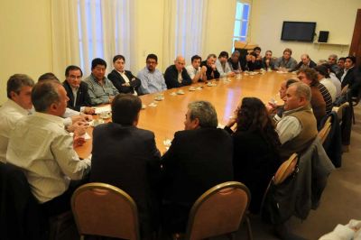 El Gobierno recibi� a la CGT Sa�l Ubaldini
