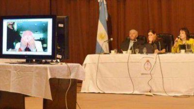 Llanto desde Suiza: un testigo se quebr� en su declaraci�n