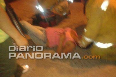 Una joven result� con m�ltiples heridas al chocar con su moto