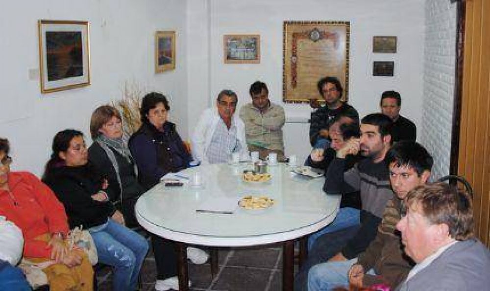 Jorge Guzm�n impulsa la creaci�n de una nueva Federaci�n de Cooperativistas