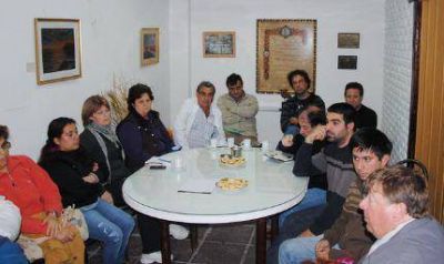 Jorge Guzm�n impulsa la creaci�n de una nueva Federaci�n de Cooperativistas