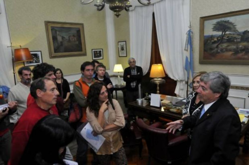 El Tonelero: El Presidente de la C�mara Baja recibi� a vecinos de Ramallo