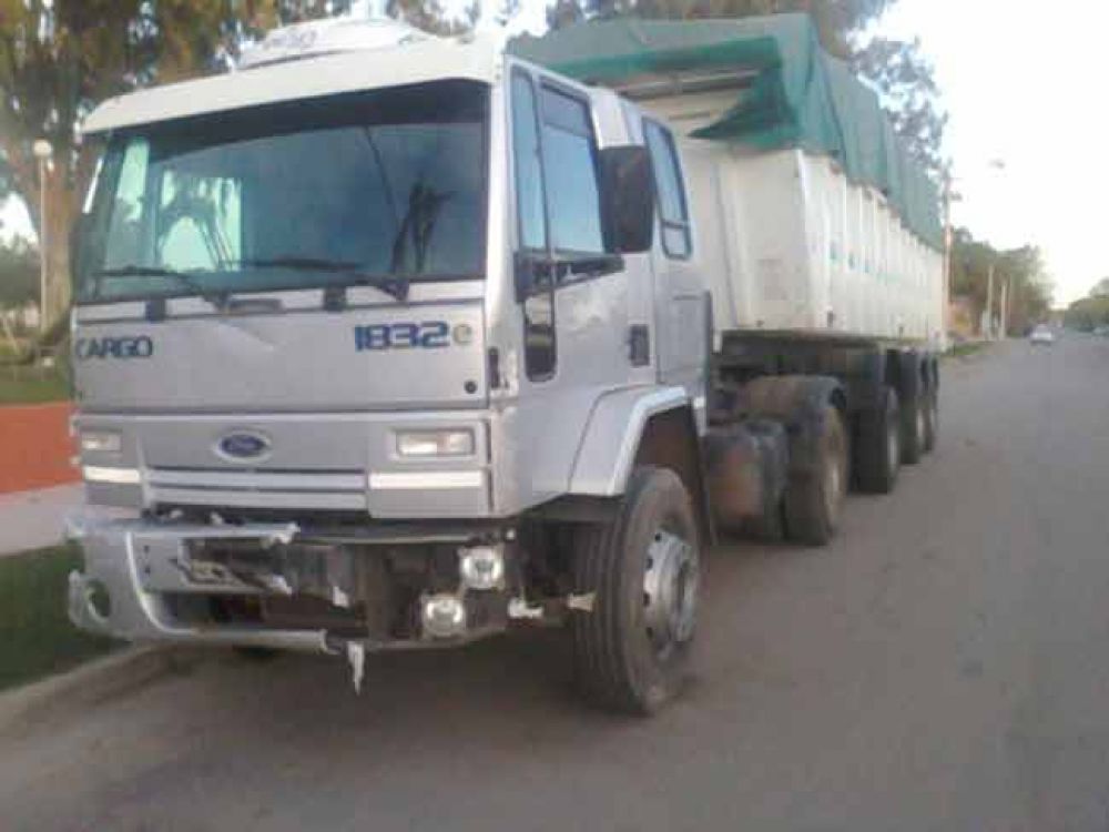 Se present� el camionero que protagoniz� accidente y se escap�