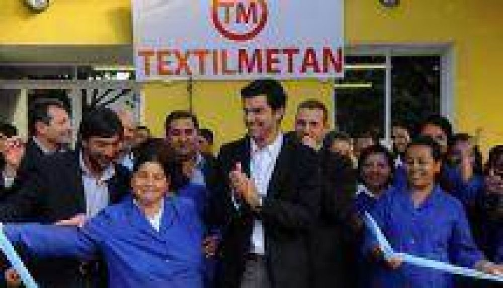 Urtubey inaugur� Textil Met�n, que reinsert� a trabajadores en el mercado laboral