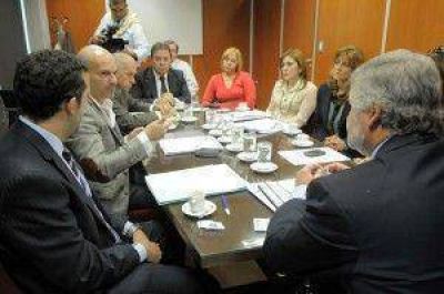 Clavarino se reuni� con la comisi�n de Hacienda y la nueva moratoria se aprobar� el martes
