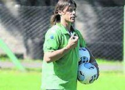 Almeyda: �Juventud Antoniana es un rival muy duro�