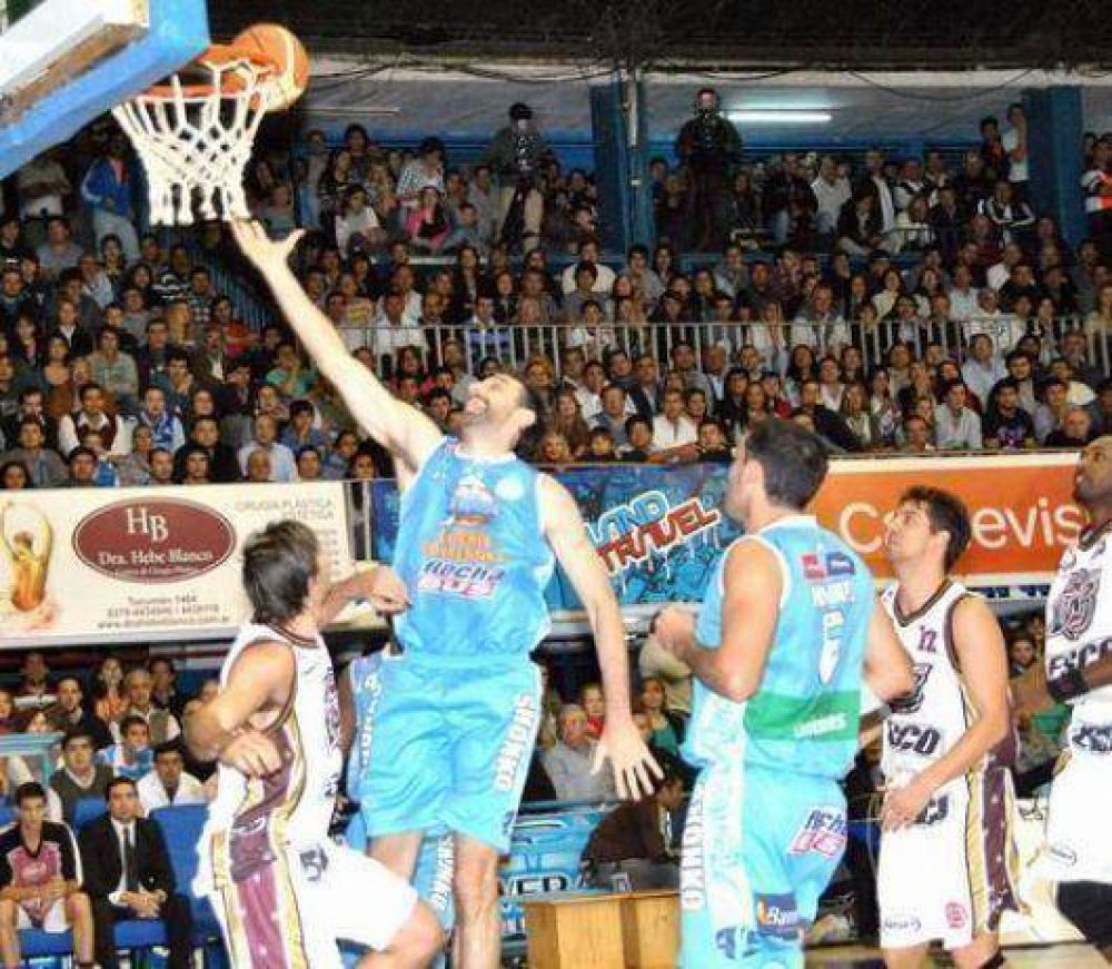 Regatas dej� la serie 2 a 0