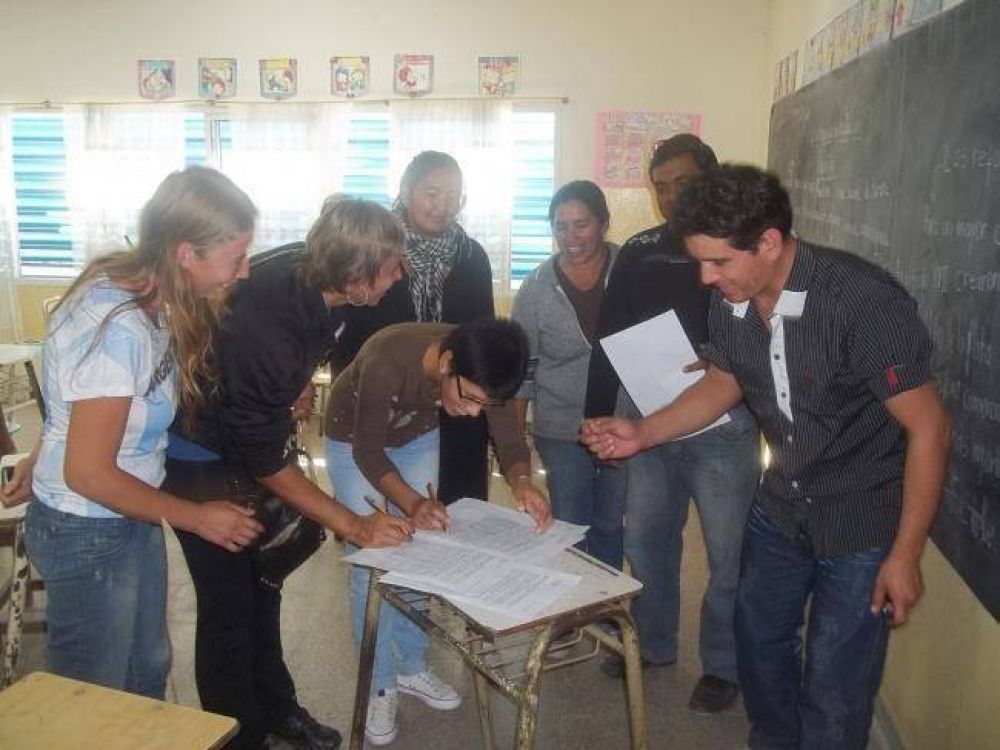Padres de la escuela 1008 piden que sus hijos inicien las clases