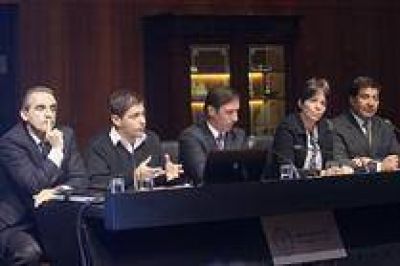 Kicillof, Moreno y Lorenzino explican el proyecto para blanquear capitales