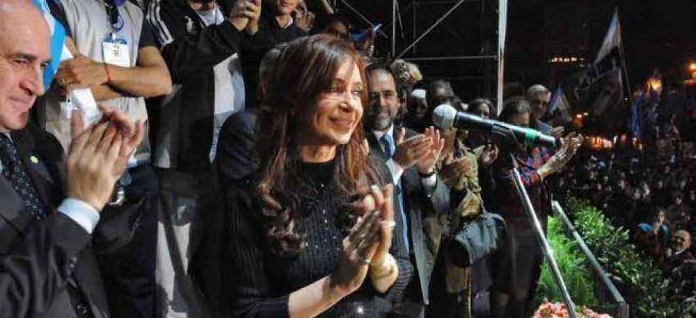 Cristina apuesta a recuperar imagen con el acto del 25 de mayo