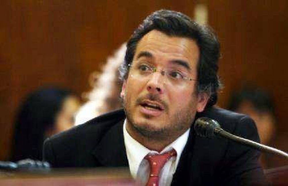 Laserna redobla la apuesta: �El que tenga una idea mejor que la Polic�a Municipal que la explique�