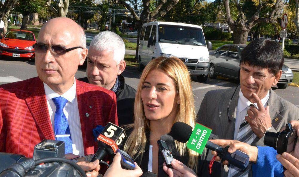 Nora De Luc�a sostuvo que la agenda educativa es mucho m�s amplia para tener que circunscribirla solo a una cuesti�n econ�mica