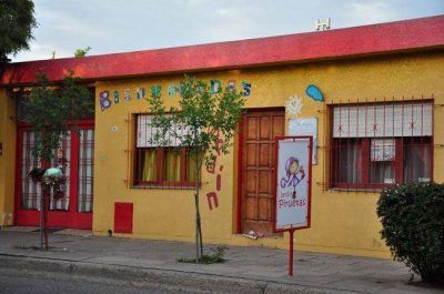 Denuncian malos tratos a nenes de un jard�n