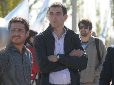 La C�mpora envi� al segundo de Larroque a pelear por lugares en las listas con los caciques del PJ