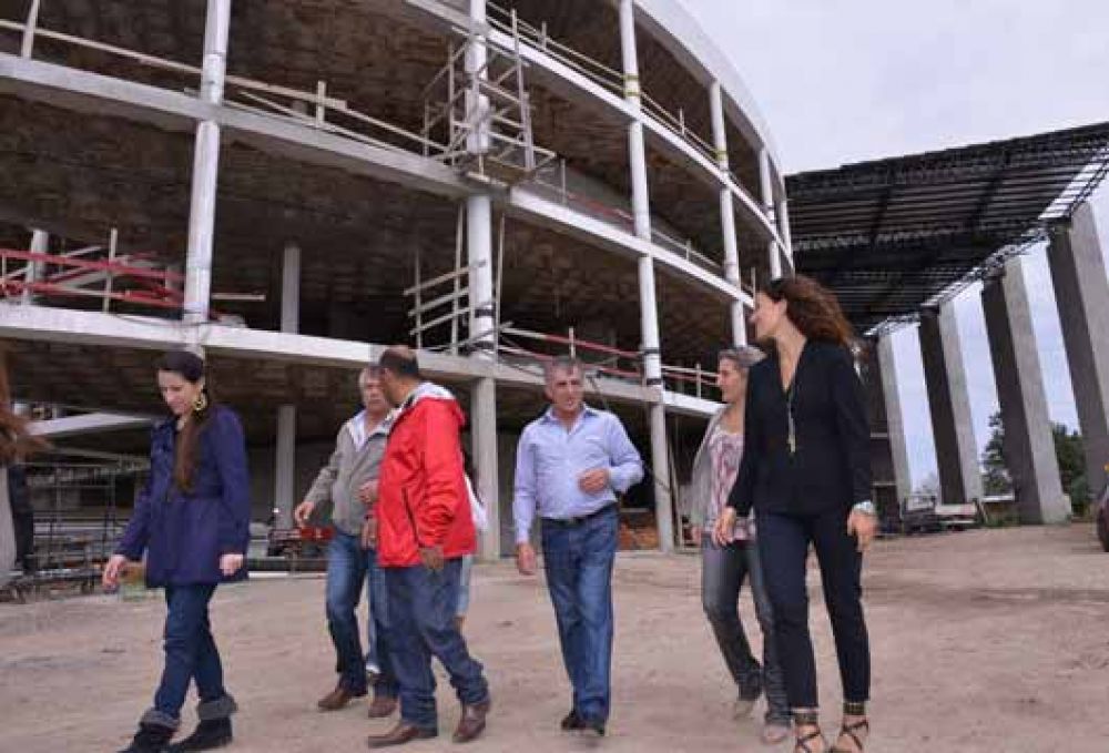 Cariglino recorri� el Centro de Diagn�stico precoz