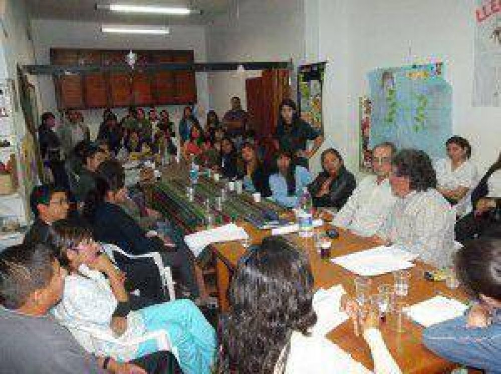Trabajadores del Programa M�dicos Comunitarios reclaman que se termine la precariedad laboral