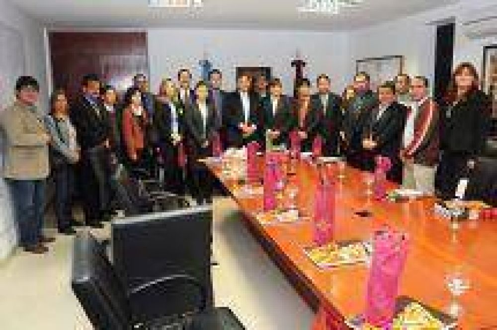 Miguel Isa: �En Salta queremos fortalecer los y v�nculos comerciales con todos los pa�ses�