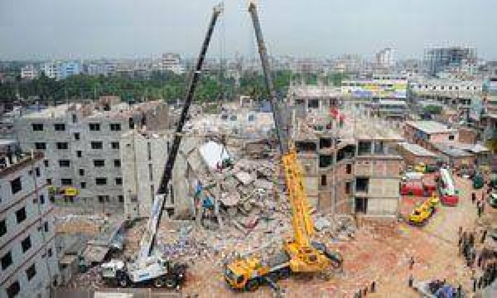 Bangladesh: son m�s de 1.000 los muertos por el derrumbe