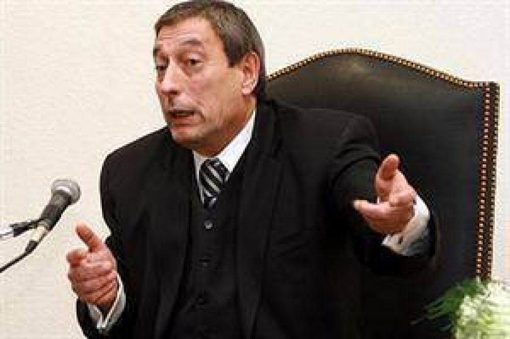 Dijo el juez Atencio: "Nunca nadie podr� determinar el n�mero de fallecidos por las inundaciones"