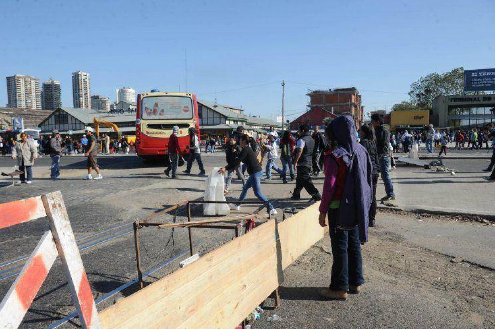 Tras cuatro horas de caos, se levant� el corte en Retiro