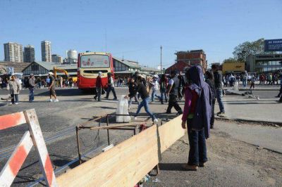 Tras cuatro horas de caos, se levant� el corte en Retiro