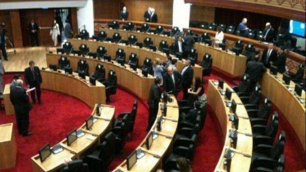 Postergan la sesi�n legislativa para definir la normalizaci�n de un ente