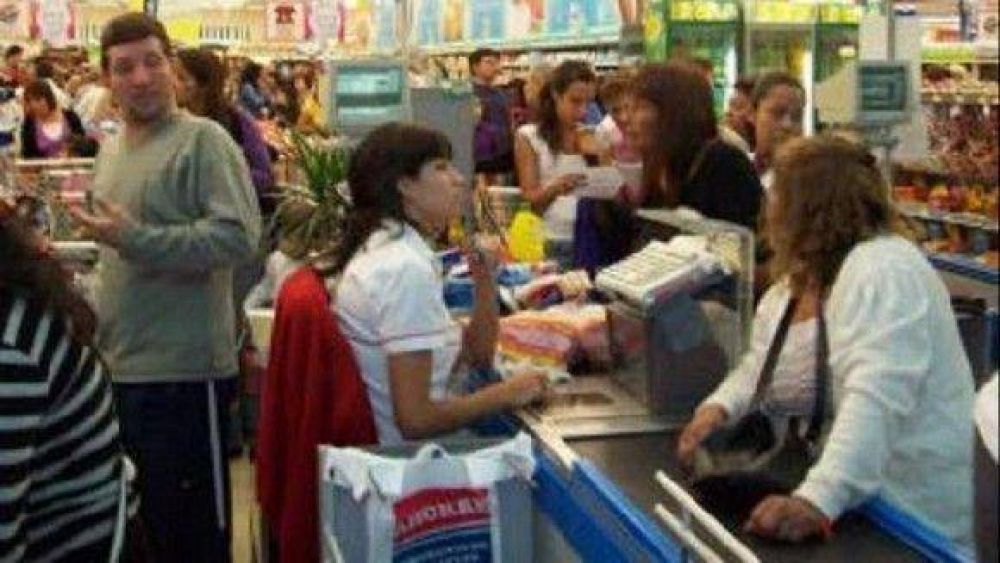 El b�sico de los empleados de comercio llegar�a a 6.500 pesos