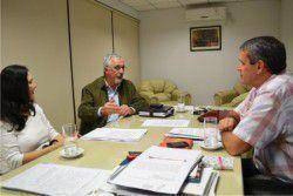 Presidente y Vice del InSSSeP se reunieron con Defensor del Pueblo