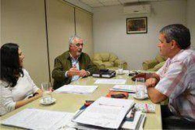 Presidente y Vice del InSSSeP se reunieron con Defensor del Pueblo
