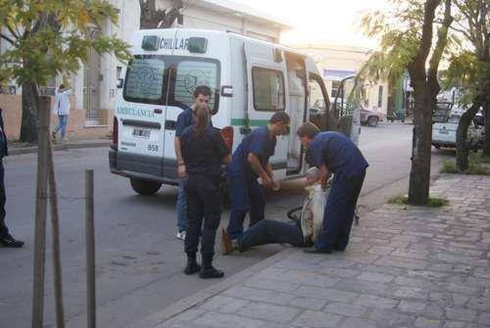 LO CHOC� Y SE DIO A LA FUGA