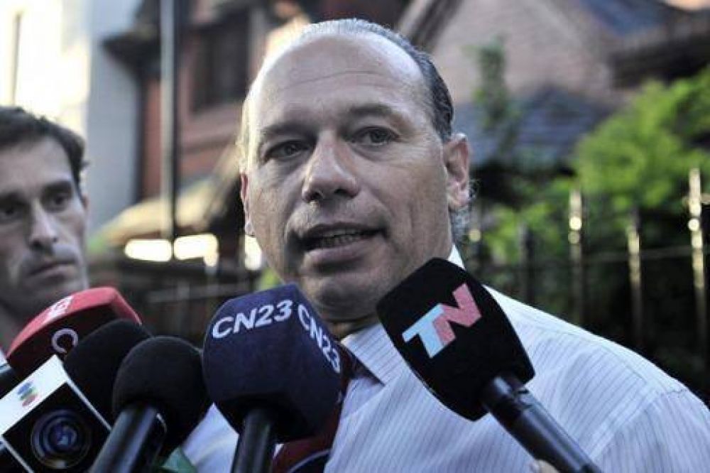 Berni: "Este es un conflicto que tendr�a que haber resuelto el gobierno porte�o"