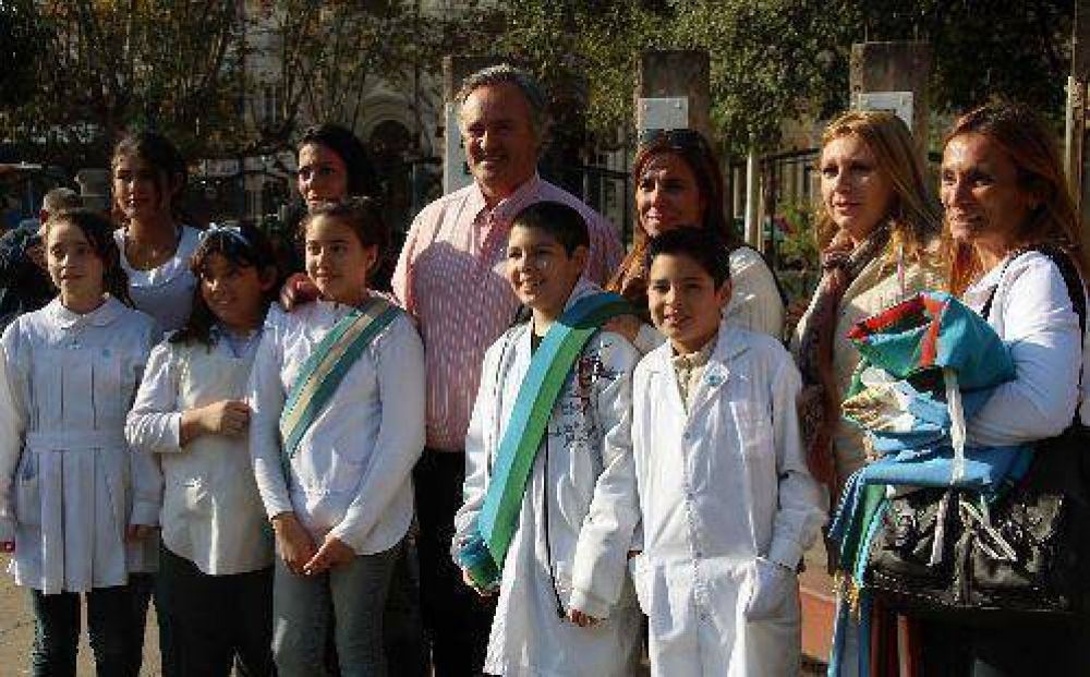 Homenaje en San Miguel por el bicentenario del Himno Nacional