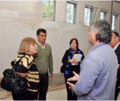 Escuela T�cnica 2: contin�an las obras  