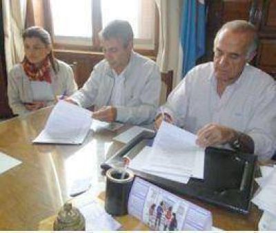 Acuerdo por pr�cticas laborales con la UTN  