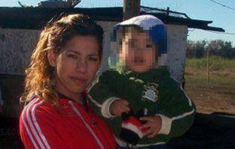 La familia Acu�a pide justicia por el asesinato de Romina