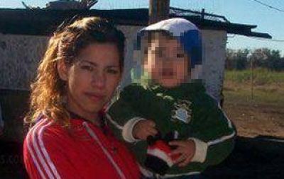 La familia Acu�a pide justicia por el asesinato de Romina