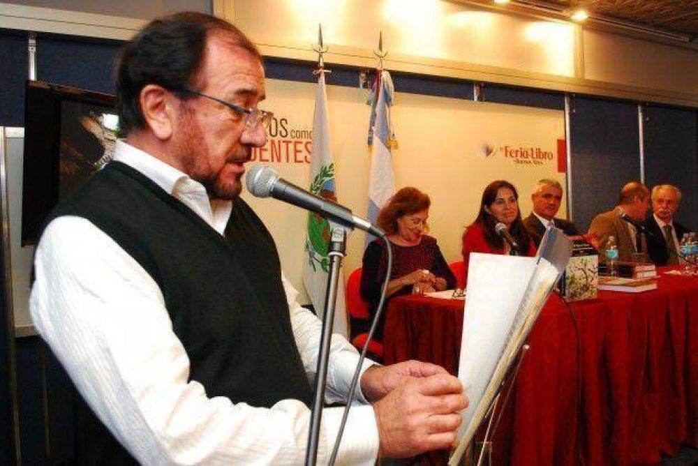 Tarde de tonadas y letras puntanas en la Feria Internacional del Libro