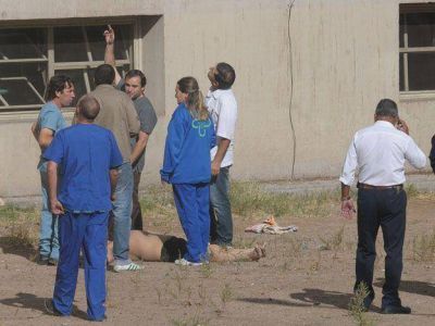 El hombre que se suicid� al tirarse del 5� piso del Central estaba denunciado por su hija por reiteradas violaciones
