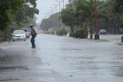 Ces� el alerta por tormentas fuertes en el este provincial