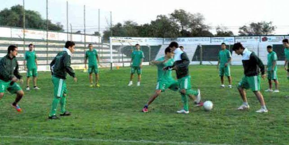 Ferro busca extender su buen momento